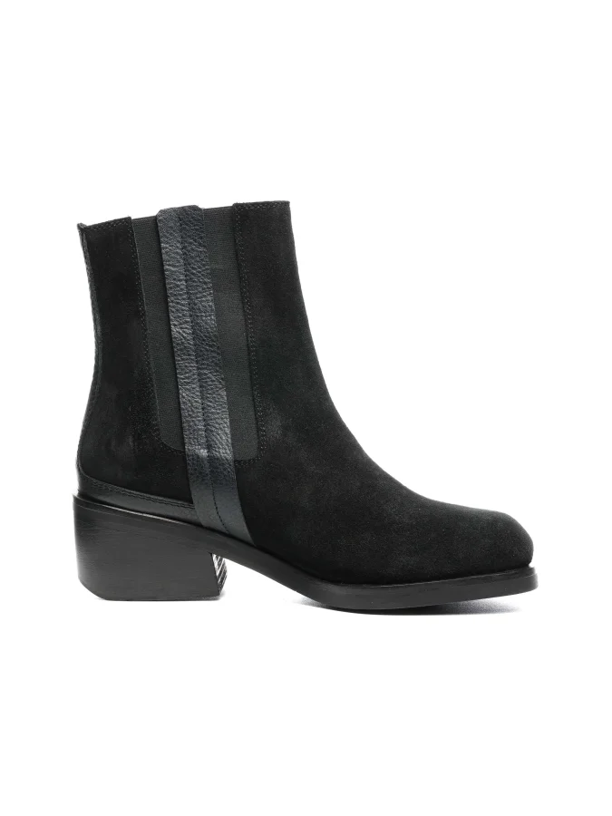 ATRIO X RUSO DANELIA