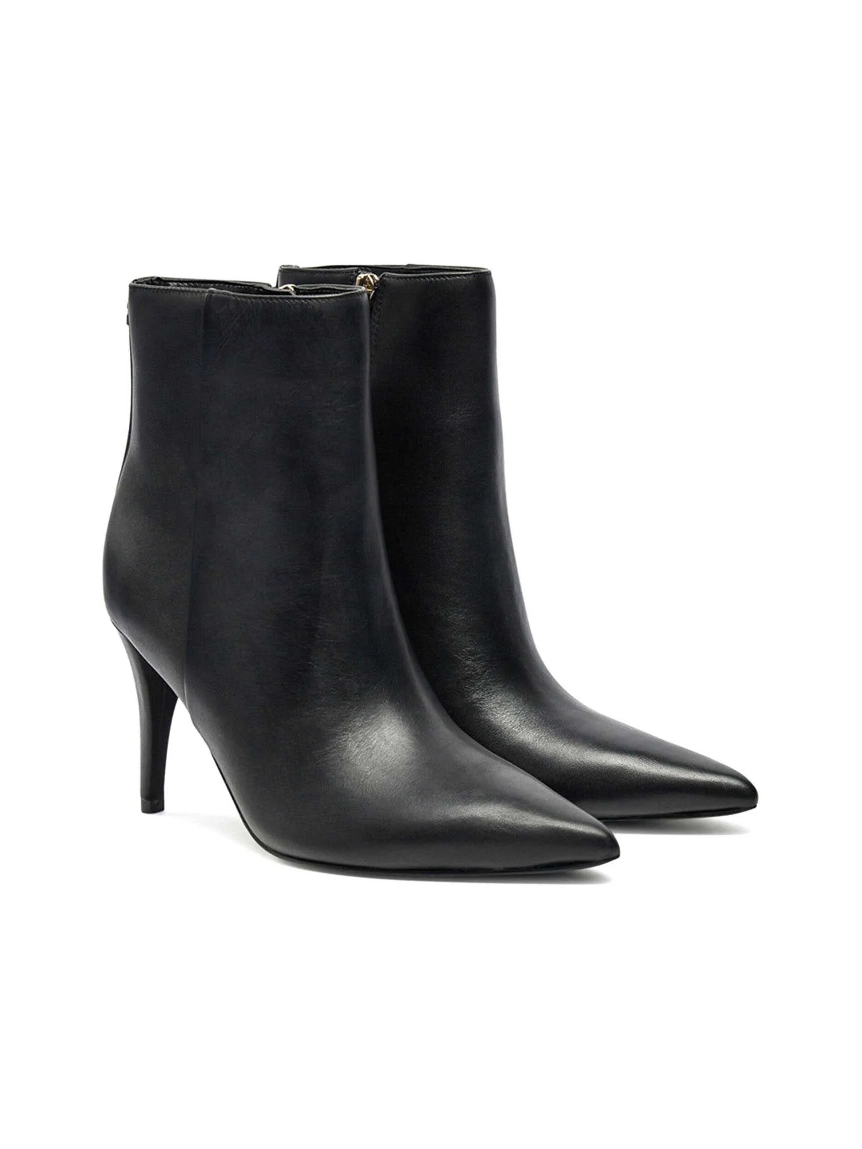 GUESS - IDREENA GUESS - IDREENA