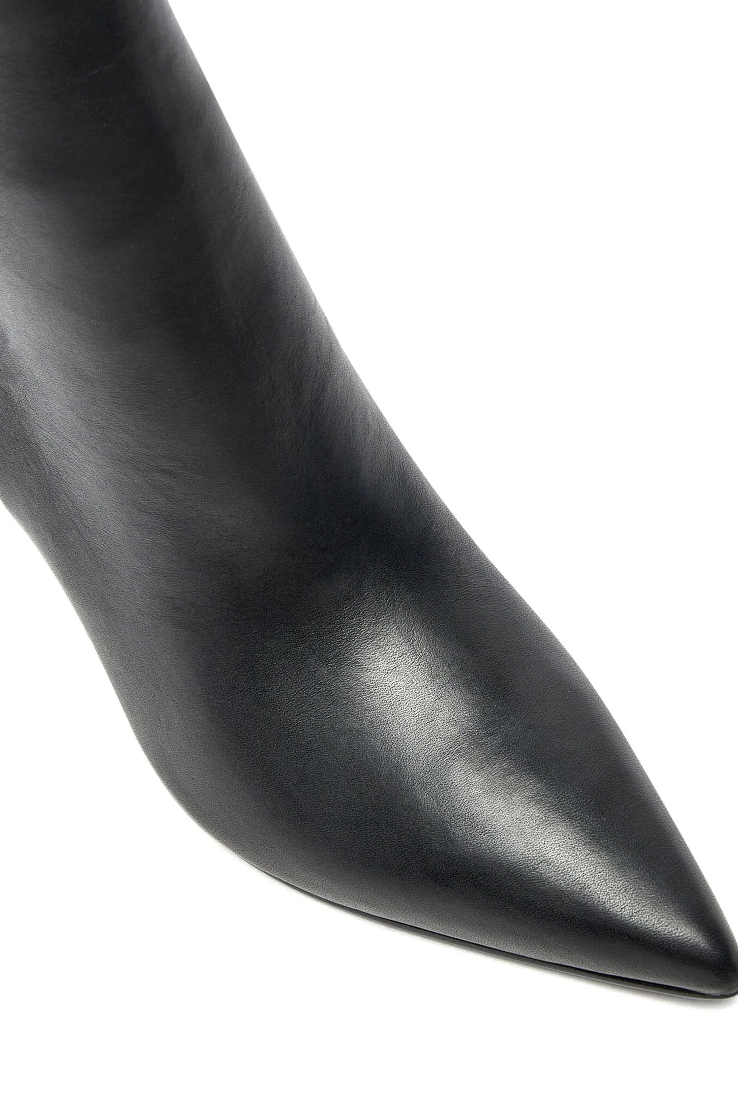 GUESS - IDREENA GUESS - IDREENA