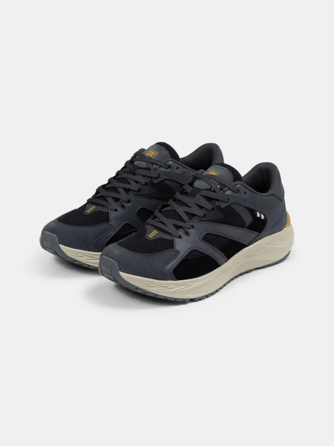 Fila - Running low