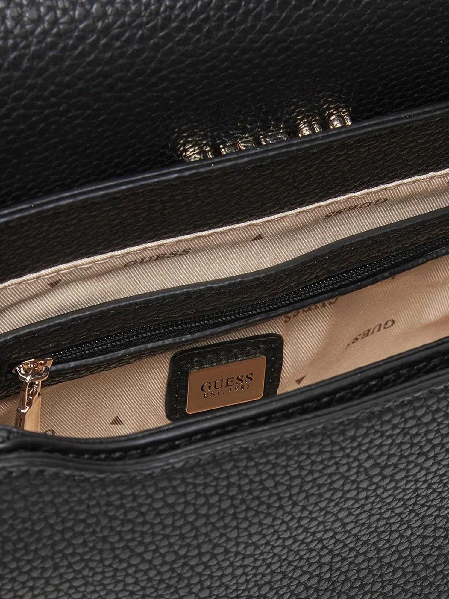 GUESS - CALISTA CONVERTIBLE XBODY FLAP GUESS - CALISTA CONVERTIBLE XBODY FLAP