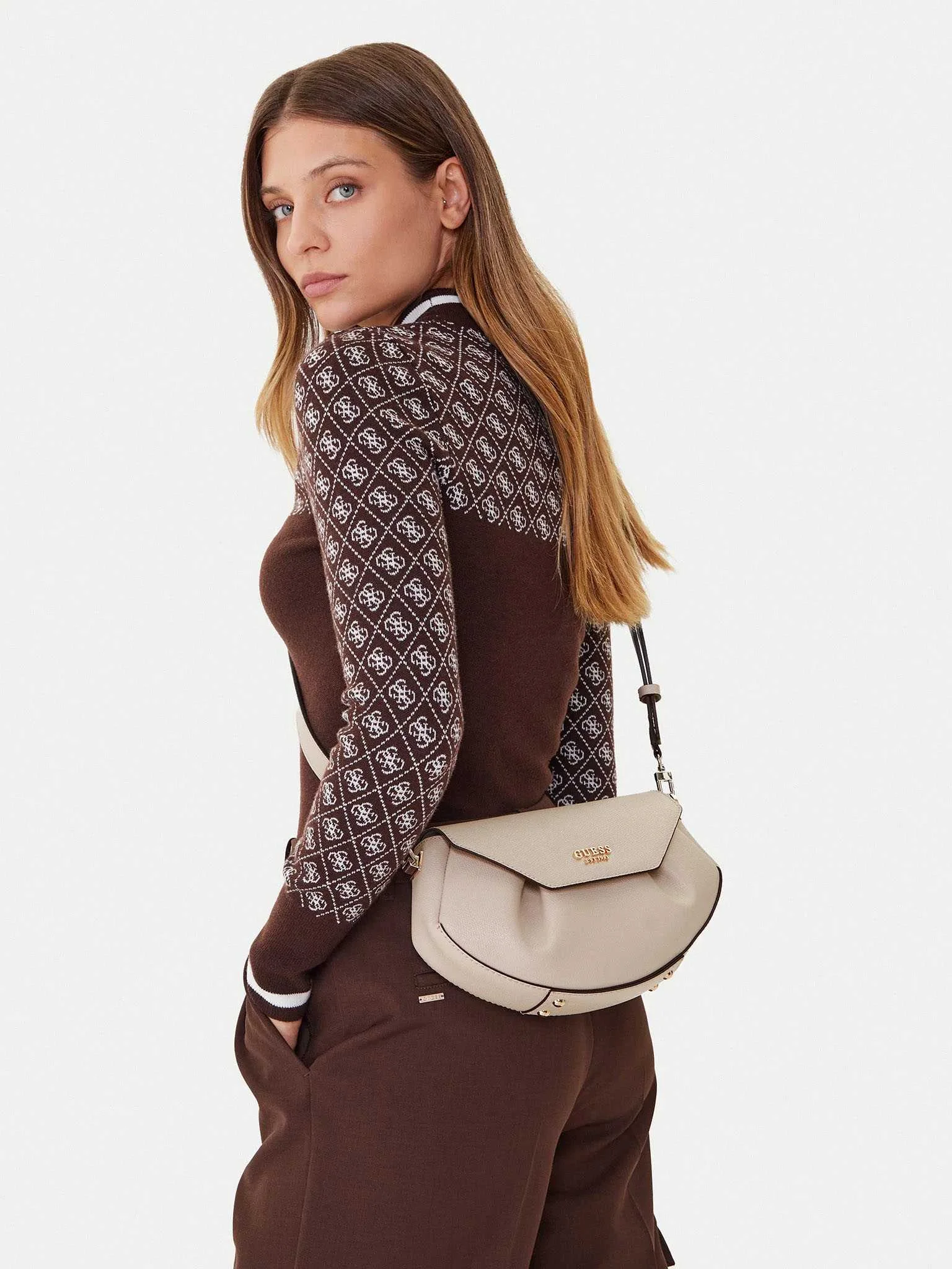 GUESS - AMORETTE FLAP CROSSBODY GUESS - AMORETTE FLAP CROSSBODY