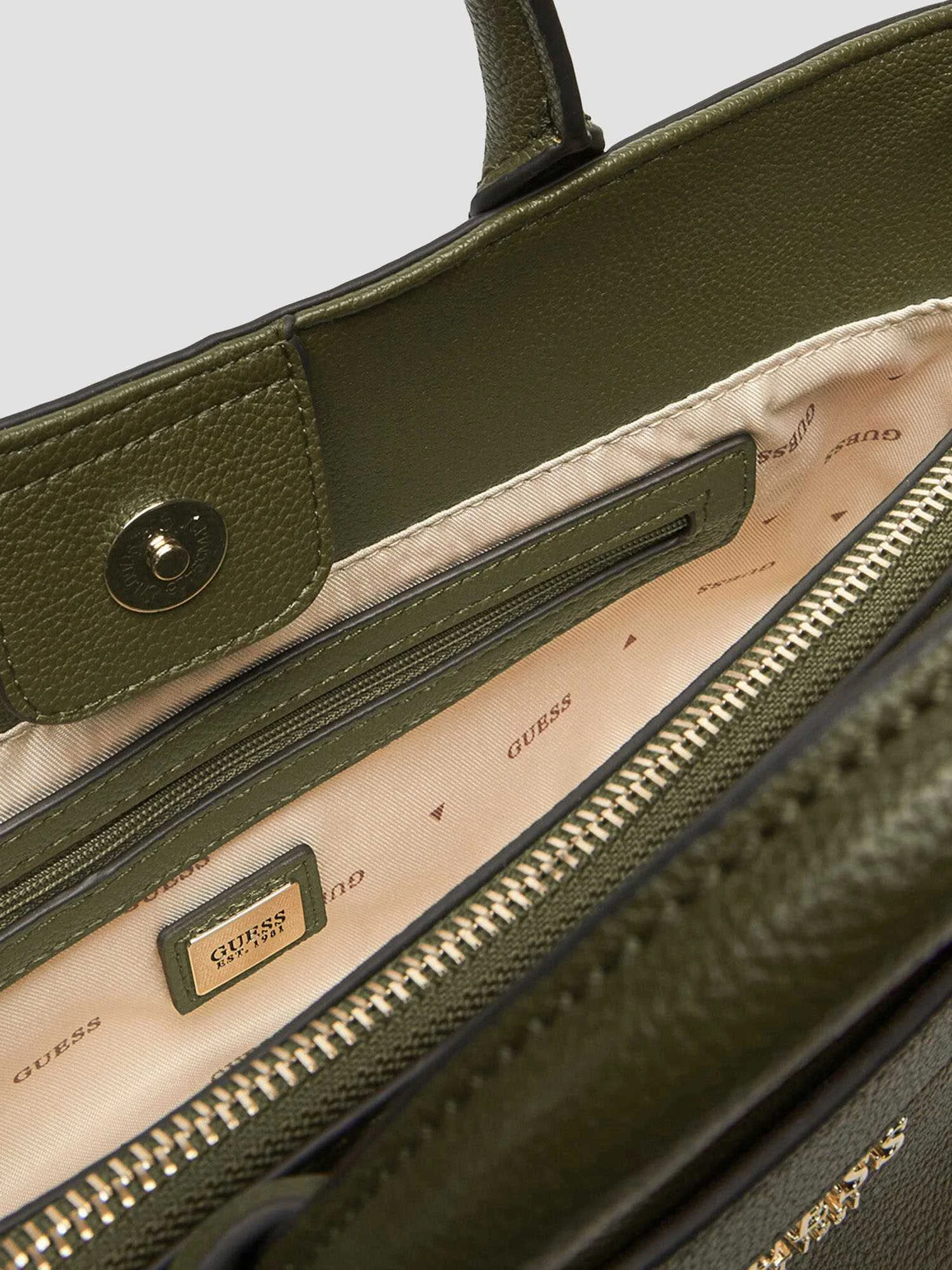 GUESS - GREGORIA GIRLFRIEND SATCHEL GUESS - GREGORIA GIRLFRIEND SATCHEL