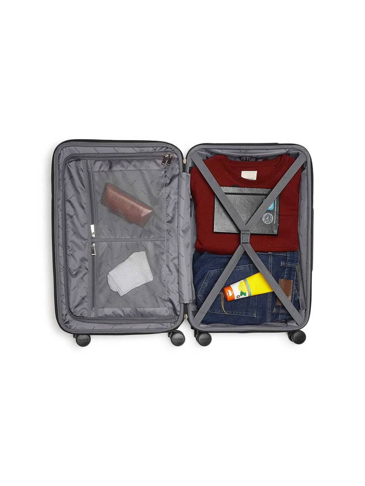 GUESS - WILDER 22 IN 8-WHEELER GUESS - WILDER 22 IN 8-WHEELER