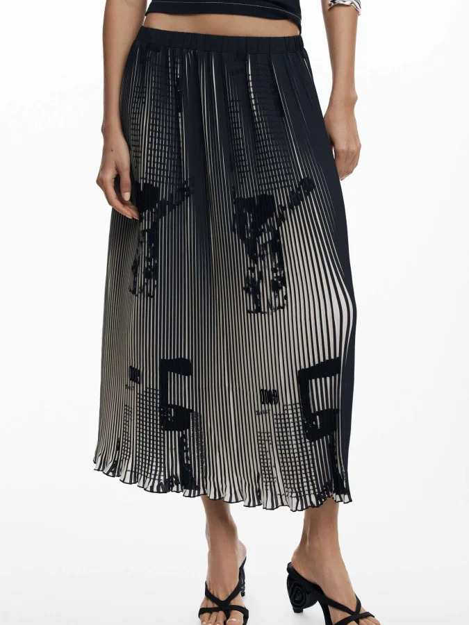 DESIGUAL - Newspaper... 2