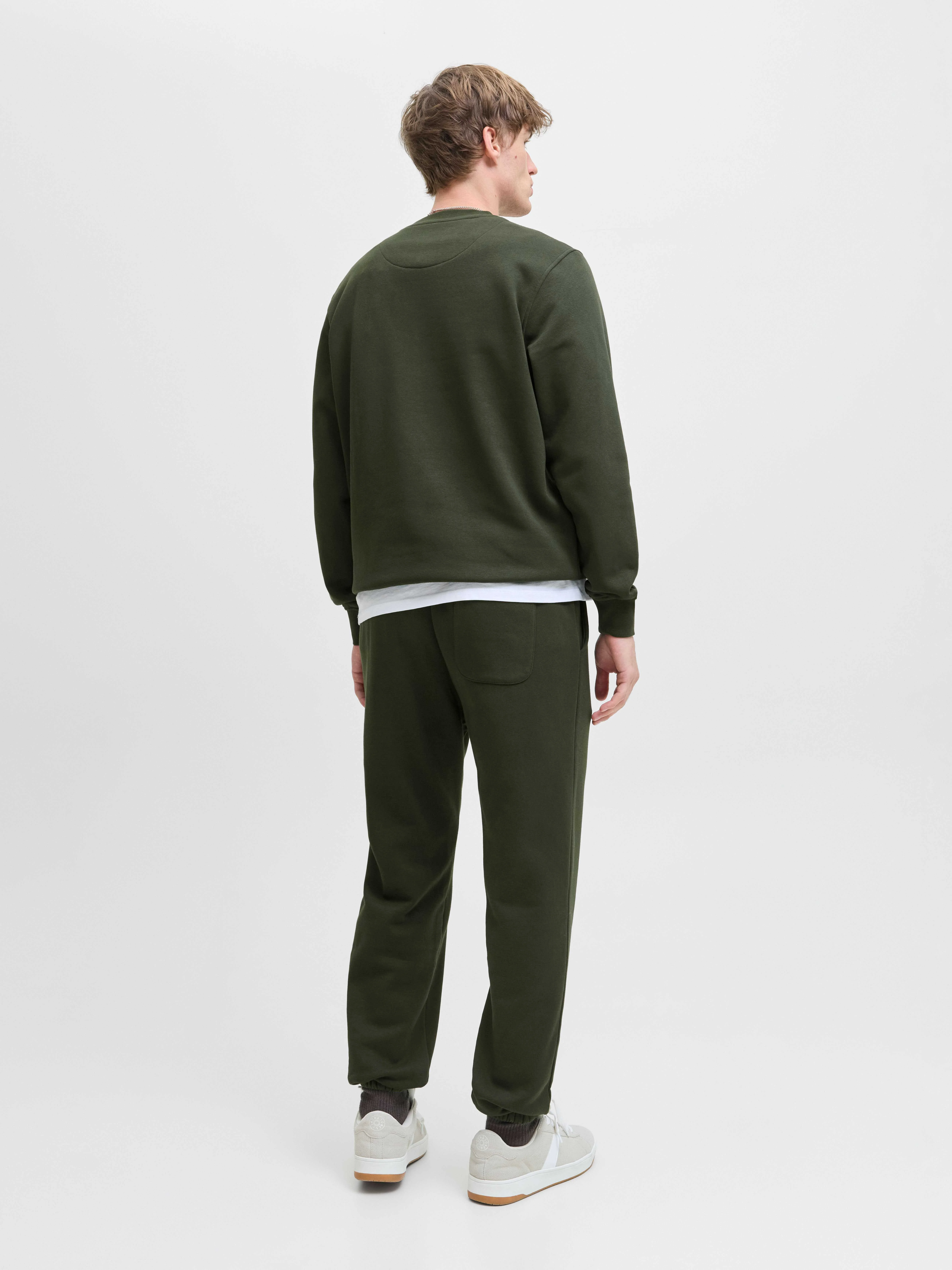 Jack&Jones - JJESOHO SWEAT CREW NECK... Jack&Jones - JJESOHO SWEAT CREW NECK...