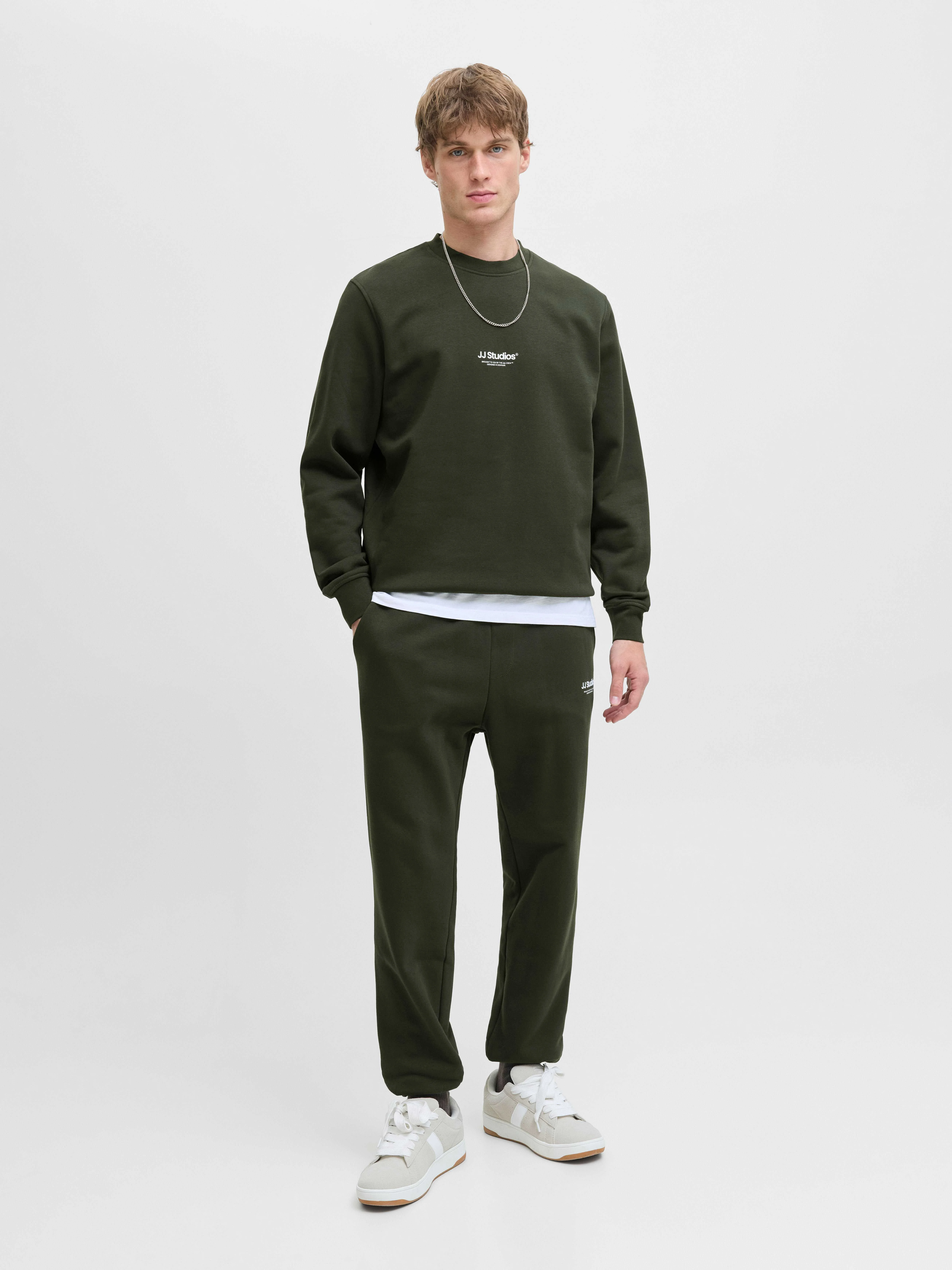 Jack&Jones - JJESOHO SWEAT CREW NECK... Jack&Jones - JJESOHO SWEAT CREW NECK...