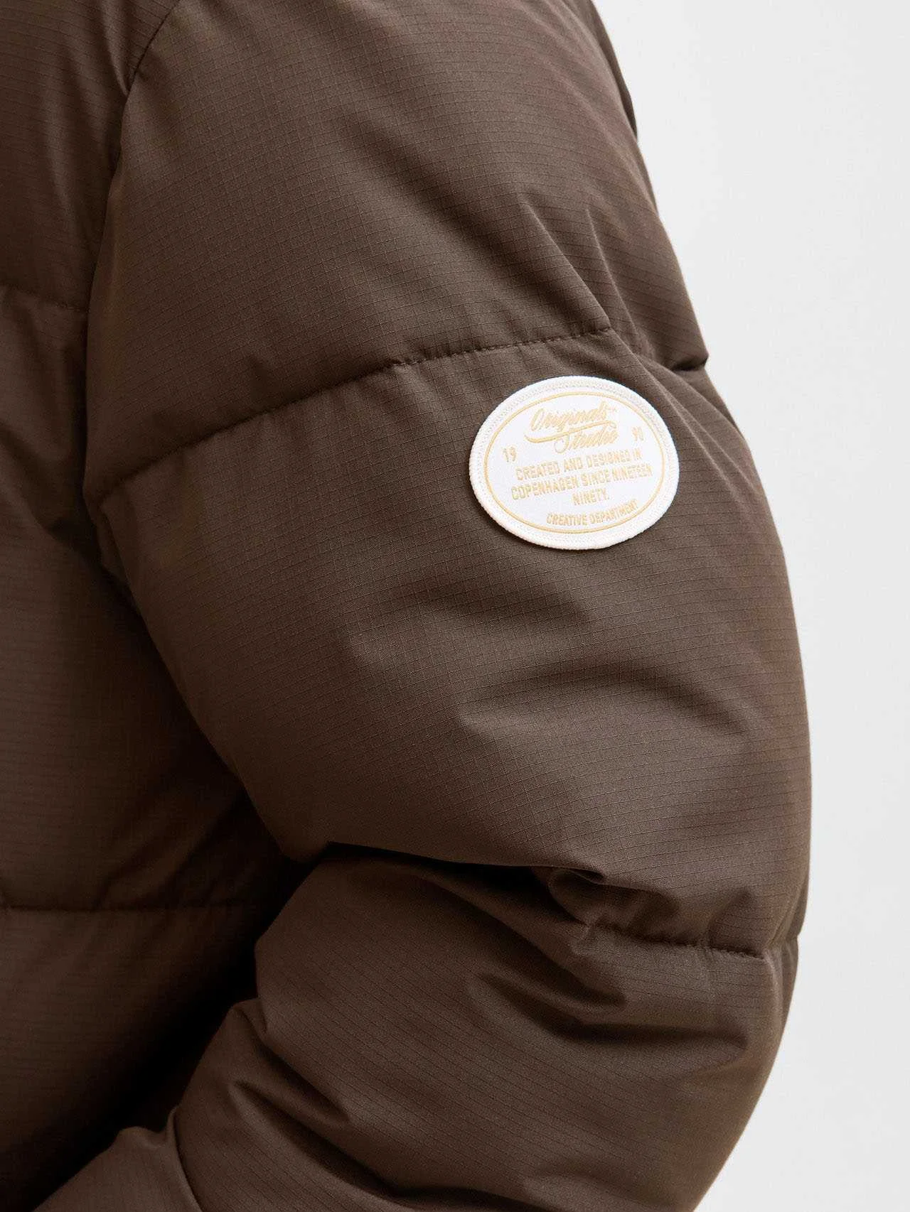 Jack&Jones - JORINWOOD HOOD PUFFER... Jack&Jones - JORINWOOD HOOD PUFFER...