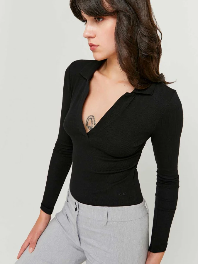 Tally Weijl - Black V‑Neck... 2