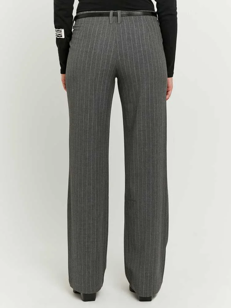 Tally Weijl - Grey Straight Mid Waist... Tally Weijl - Grey Straight Mid Waist...