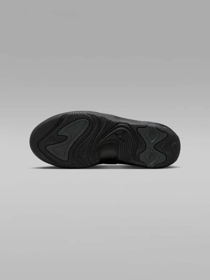 Nike - JORDAN MAX AURA 7 2