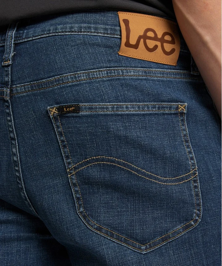 Lee - West Lee - West