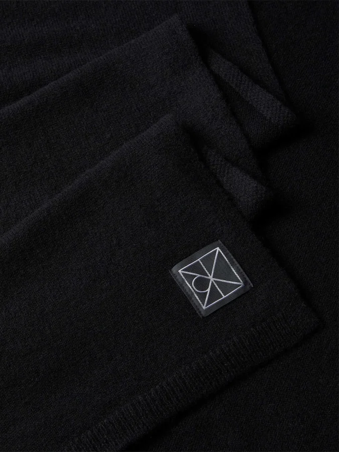 CALVIN KLEIN - EMBLEM... 2