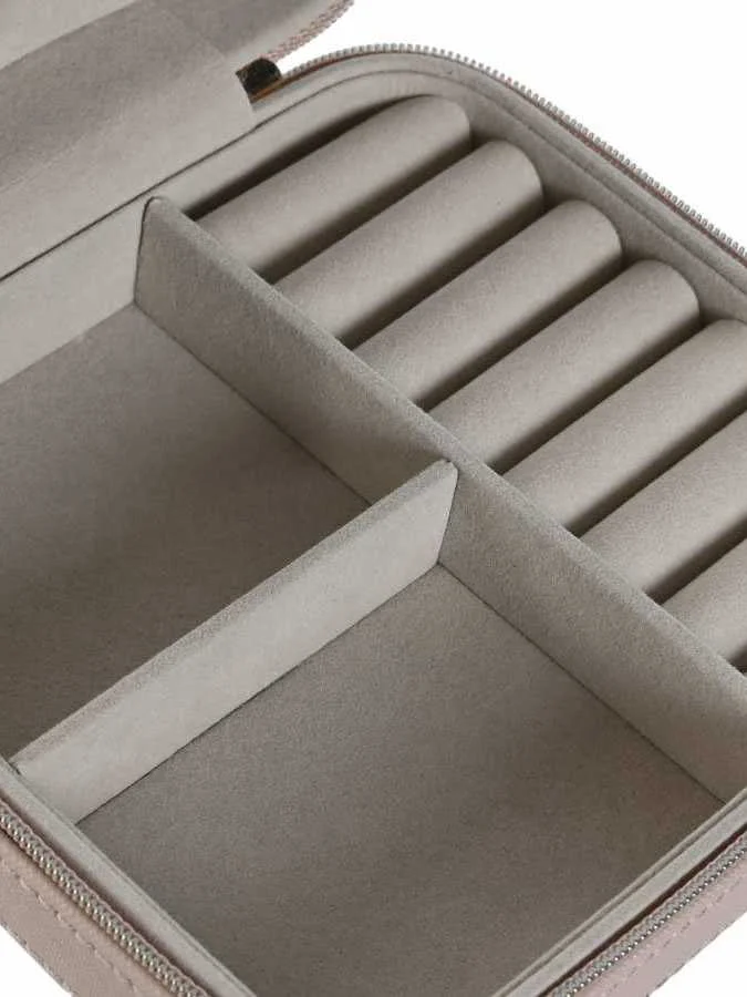 Item International -... 2