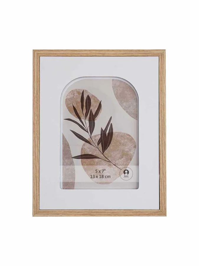 Item International -...