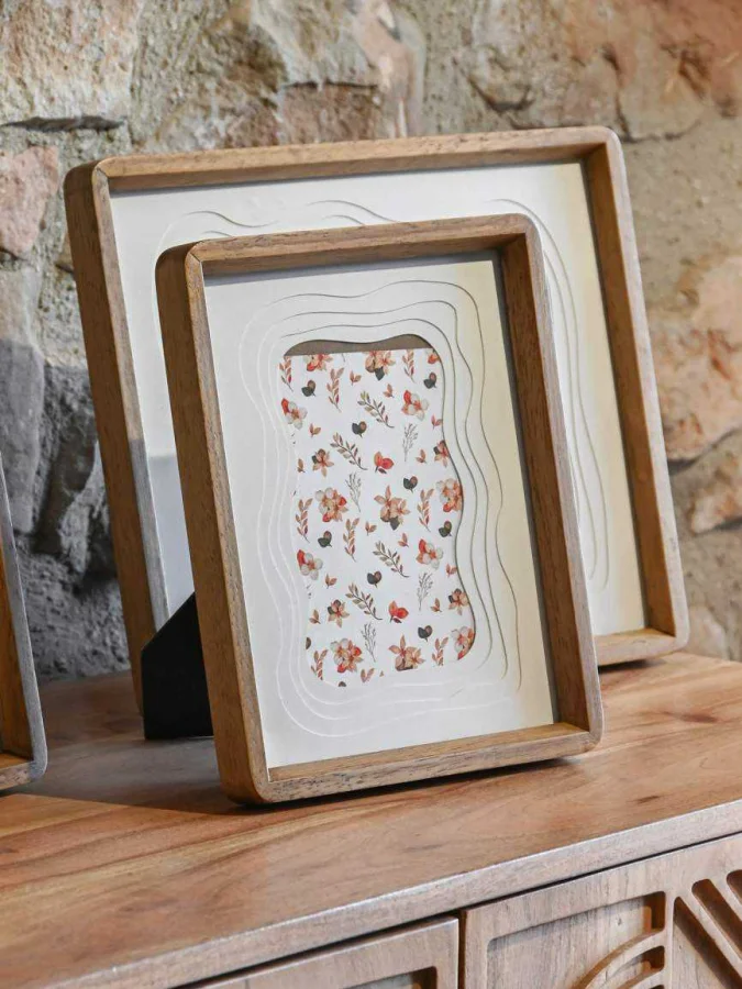 Item International -... 2