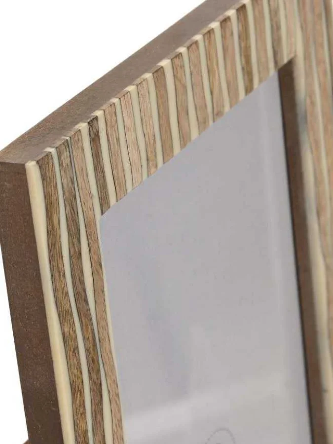 Item International -... 2