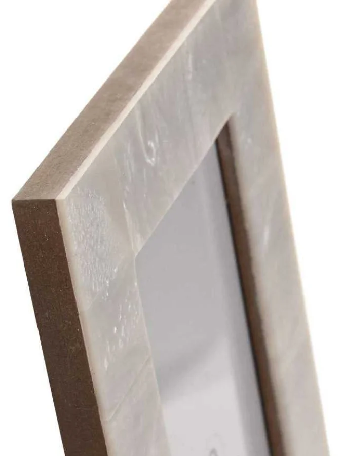 Item International -... 2