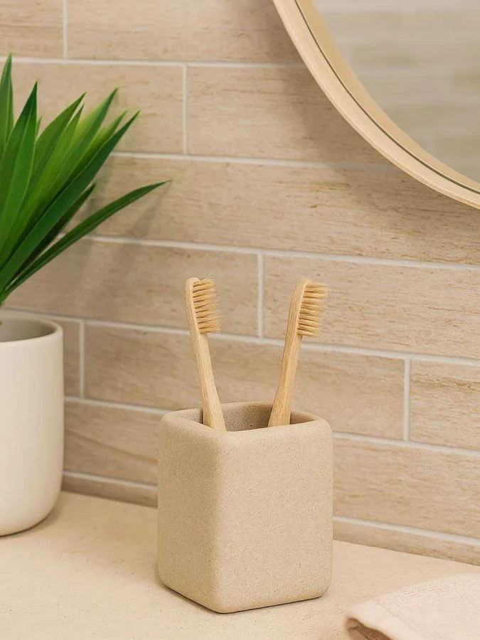 Item International - ბეჟი...