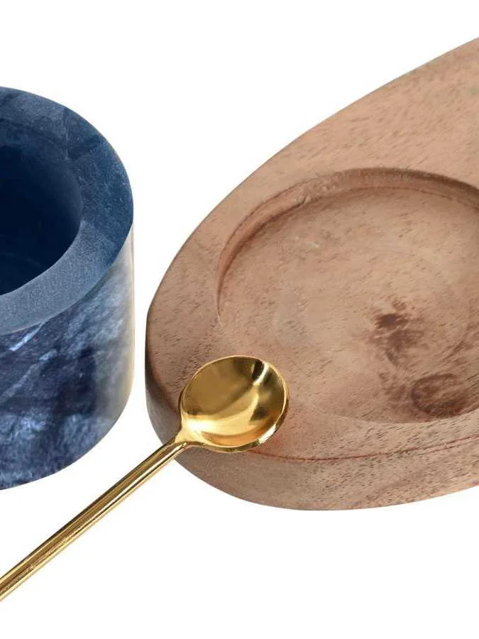 Item International -... 2