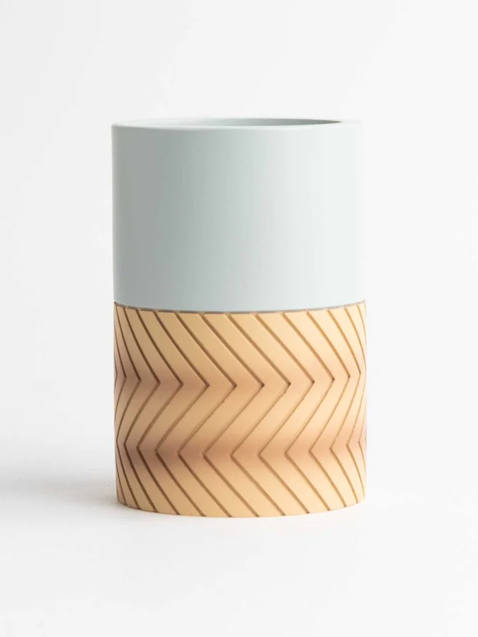 Item International -...