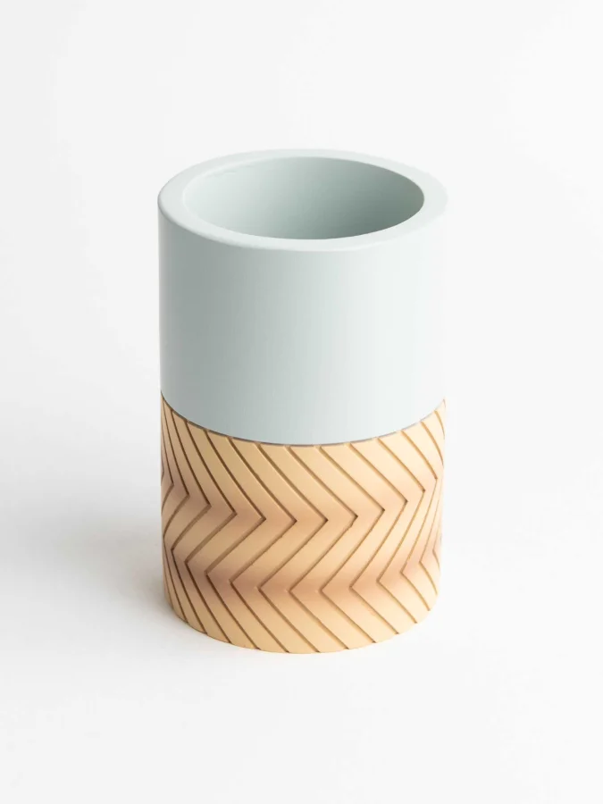 Item International -... 2