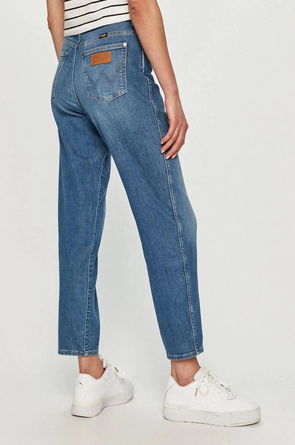 Wrangler - MOM Wrangler - MOM