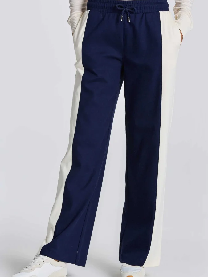 Gant - D1. CONTRAST...