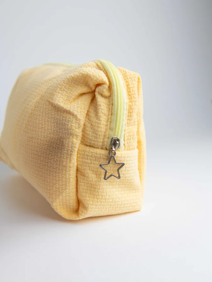 Item International -... 2