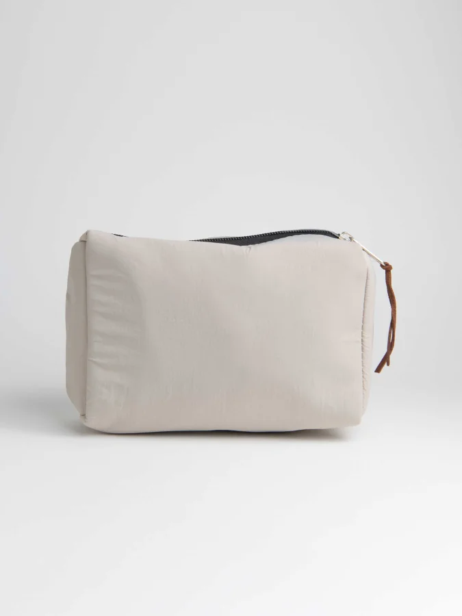 Item International - Toilet...