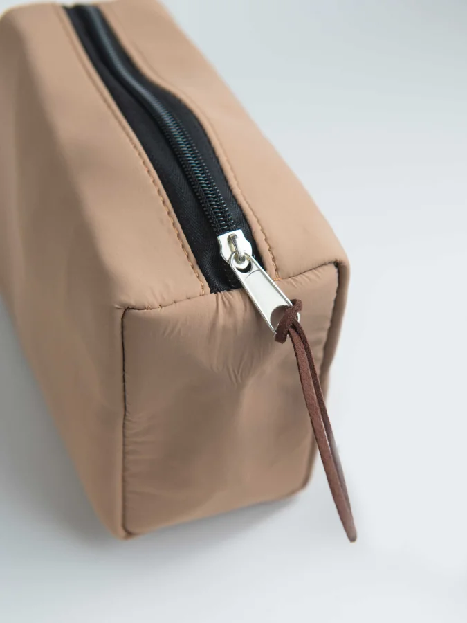 Item International - Toilet... 2