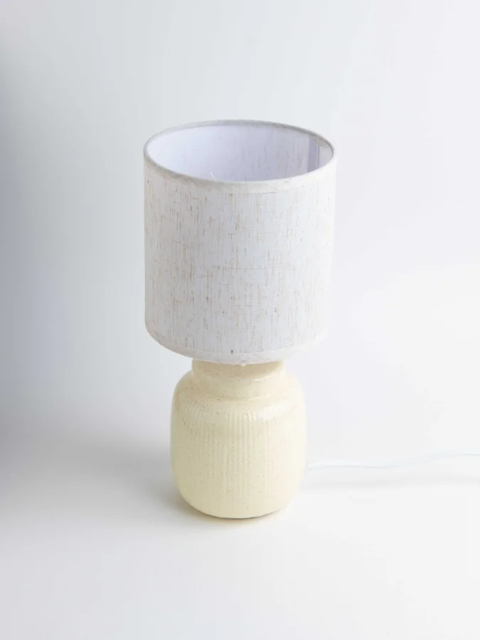 Item International - Table... 2