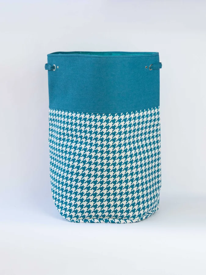 Item International -...