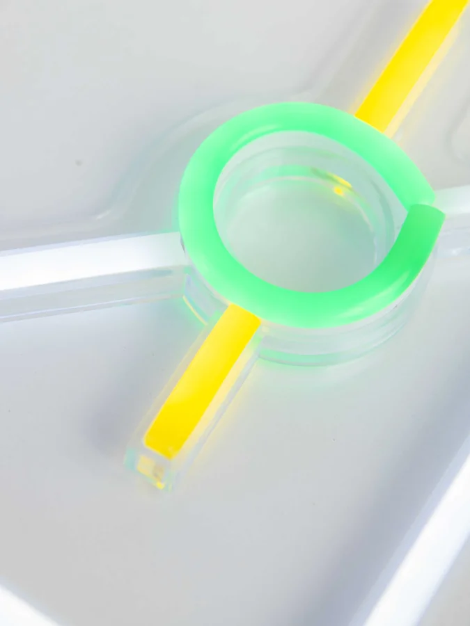 Item International - Wall... 2