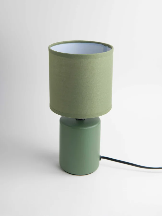 Item International - Table... 2