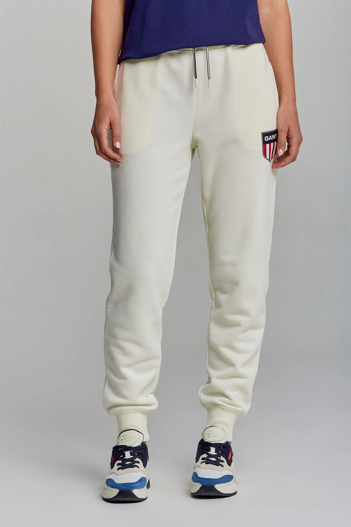 Gant - D1.  GANT RETRO SHIELD SWEAT PANT Gant - D1.  GANT RETRO SHIELD SWEAT PANT