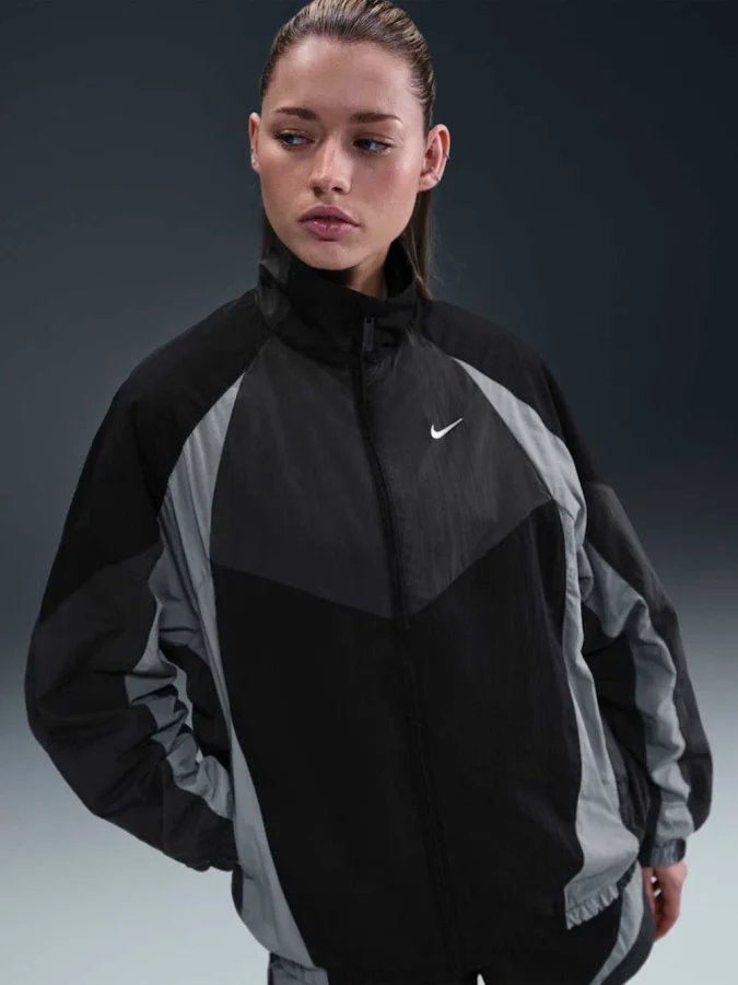 Nike - W NSW STREET OS...