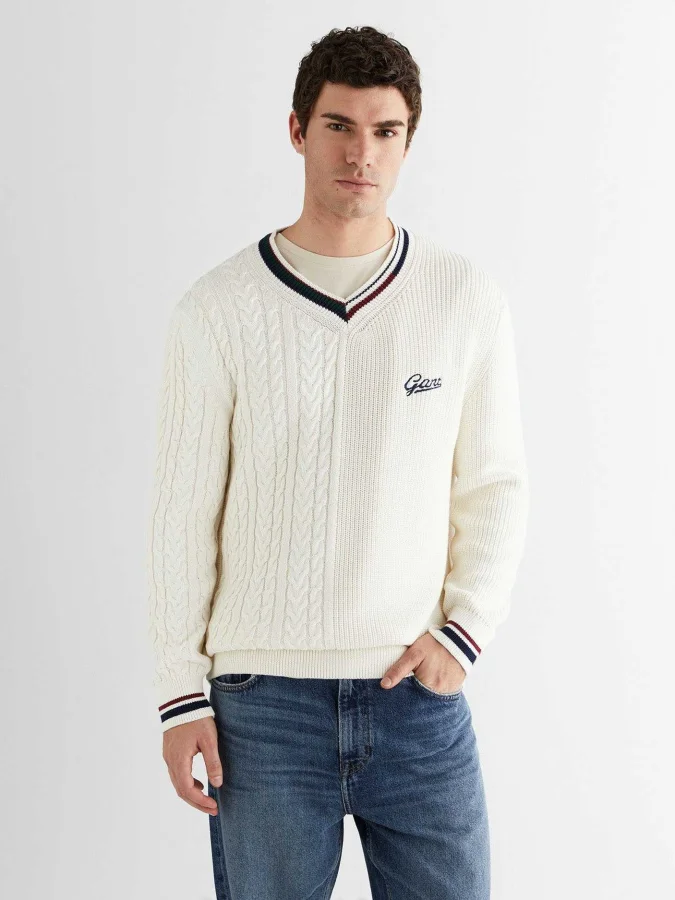 GANT - EMBROIDERY COLLEGE...