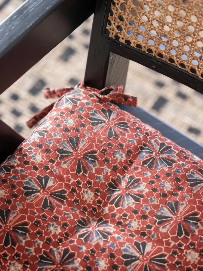 Madam Stoltz - დეკორატიული... 2