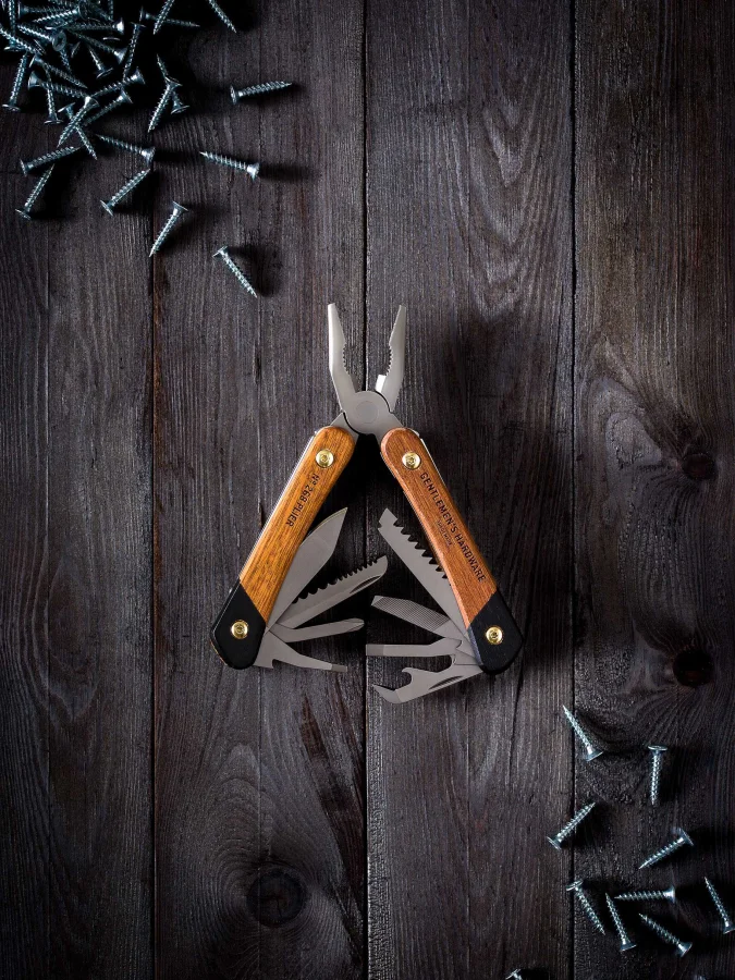 Gentlemen's Hardware -...