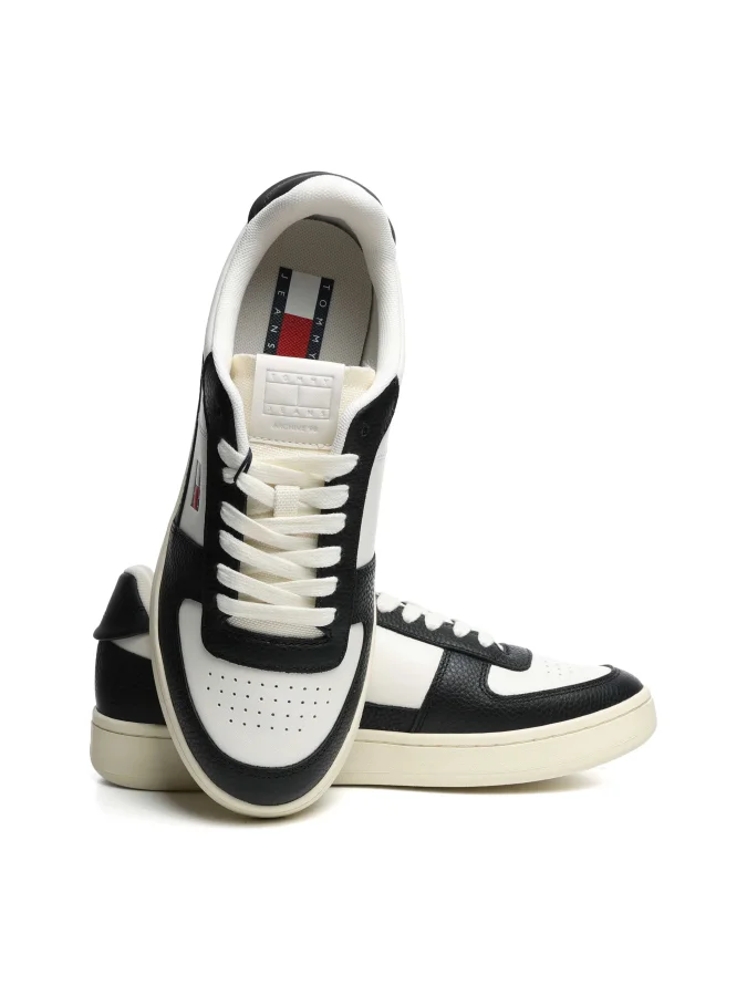 Tommy Jeans - ARCHIVE '98... 2