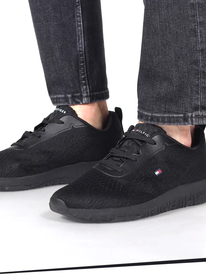 Tommy Hilfiger -... 2