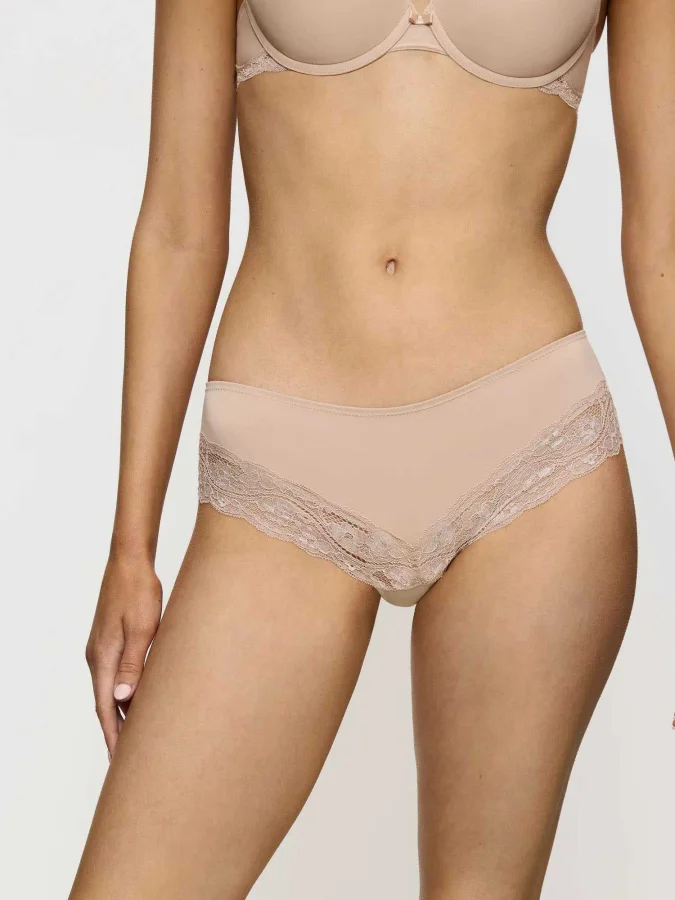 Triumph - Lovely Micro Hipster 2