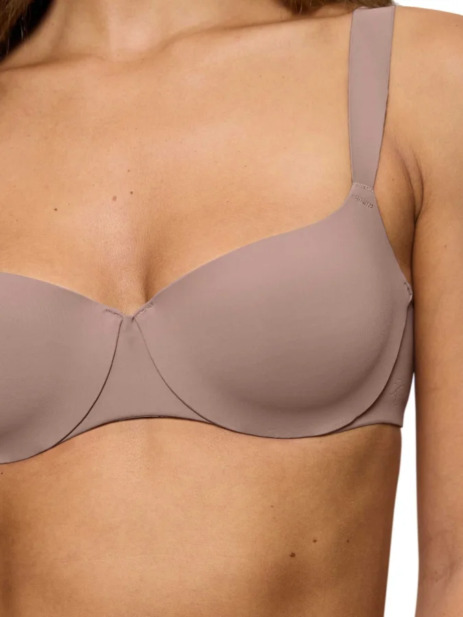 Triumph - Body Make-Up... 2