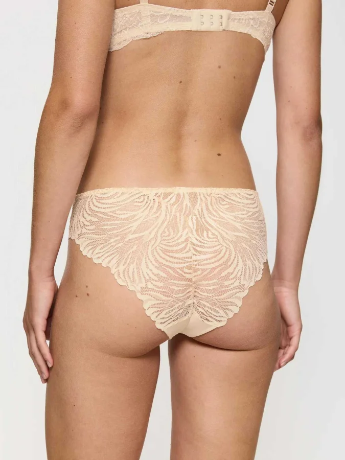 Triumph - Pretty Micro Tai 2