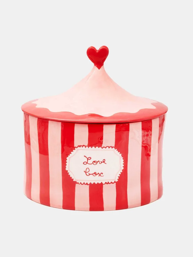 LAETITIA ROUGET - წითელი...