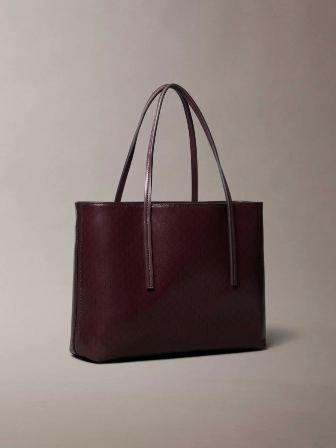 Calvin Klein - EMBLEM AOP... 2