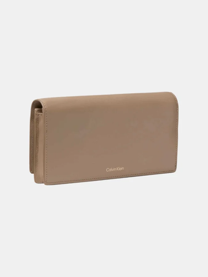 CALVIN KLEIN - EMBLEM HW... 2