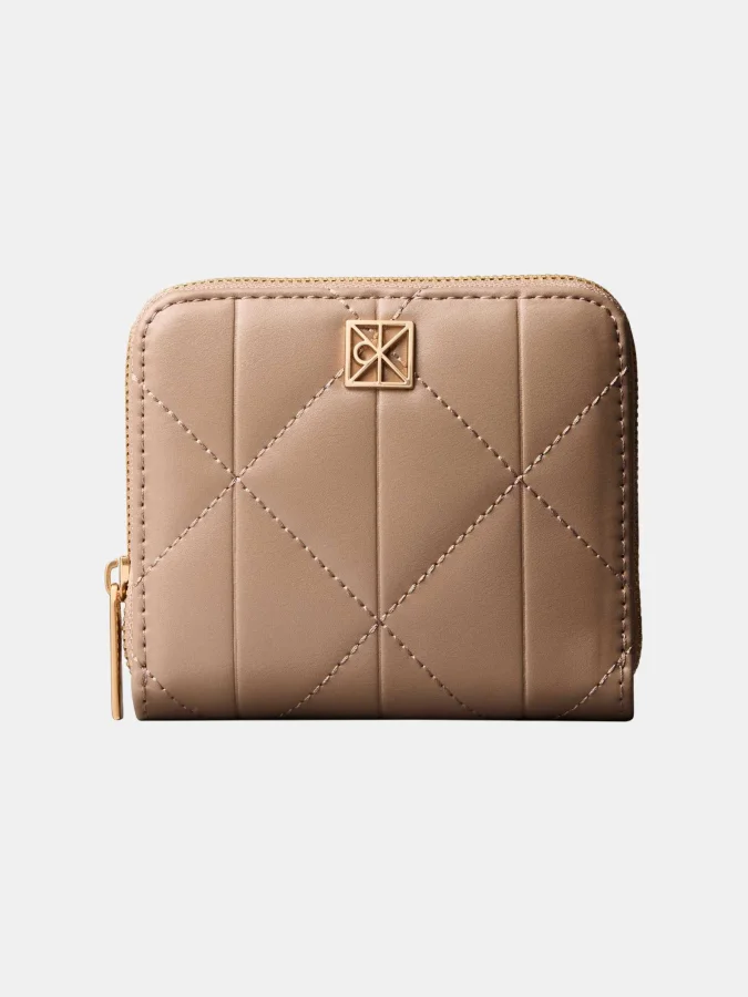 CALVIN KLEIN - QUILTED...