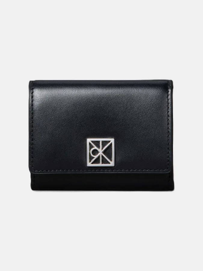 Calvin Klein - EMBLEM HW...